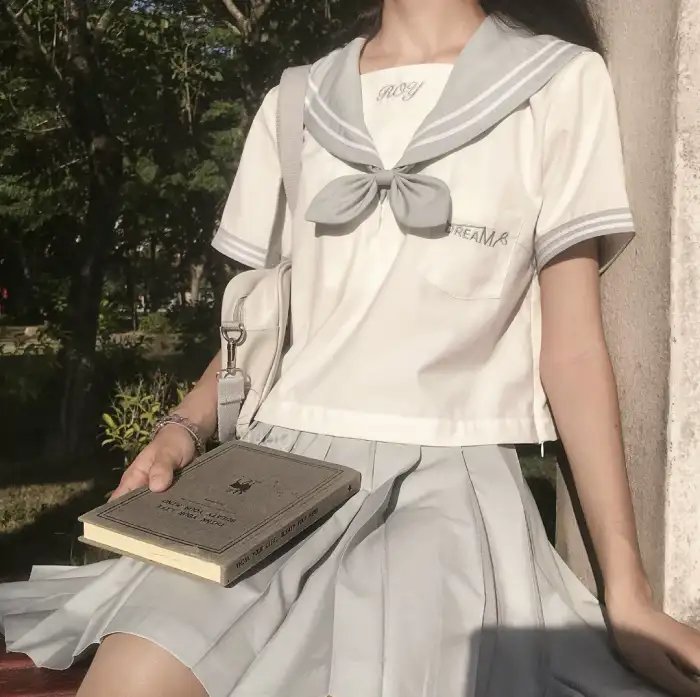 许我耀眼